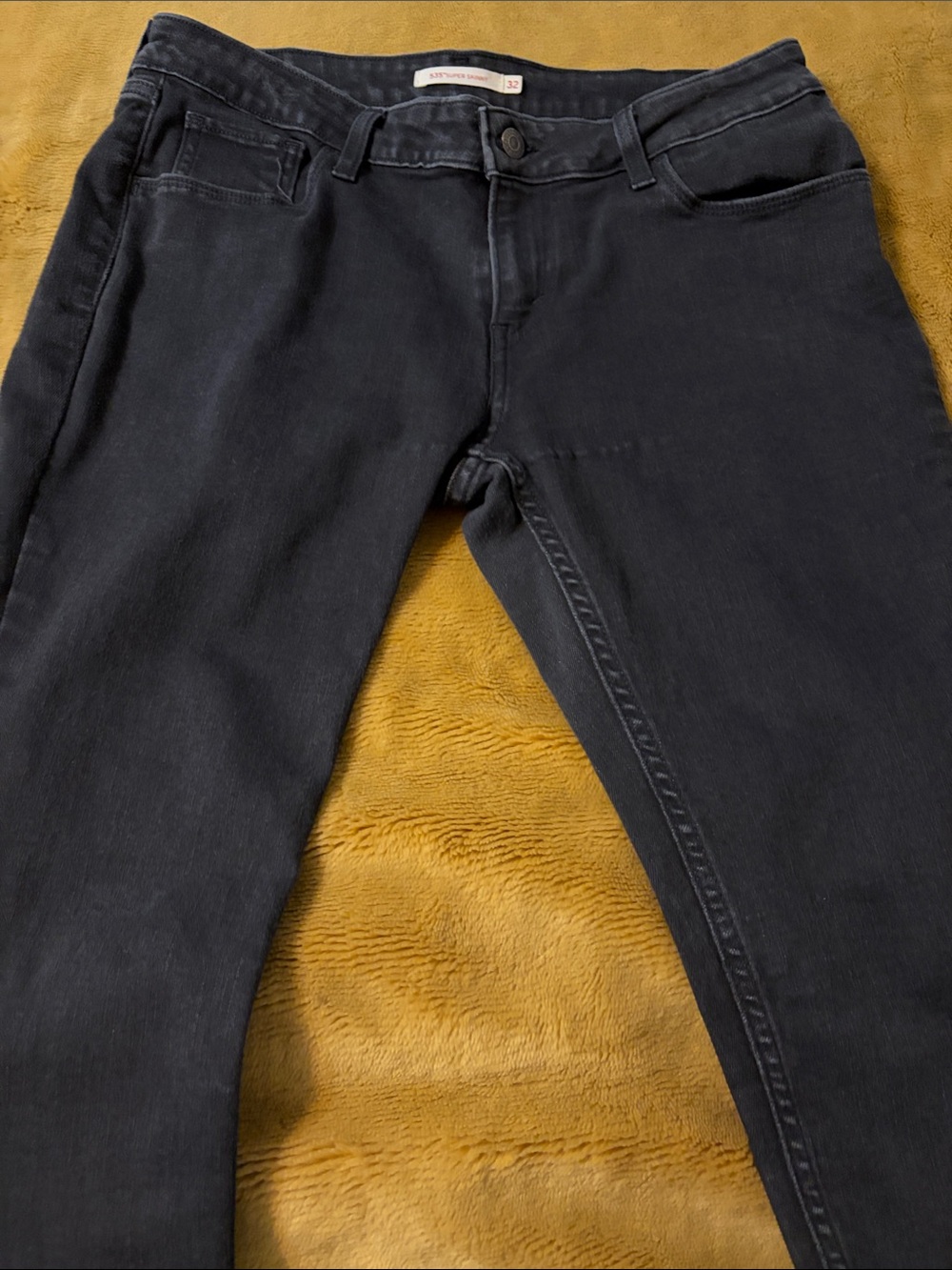 Women’s Levi’s 535 black super skinny Jeans size 32